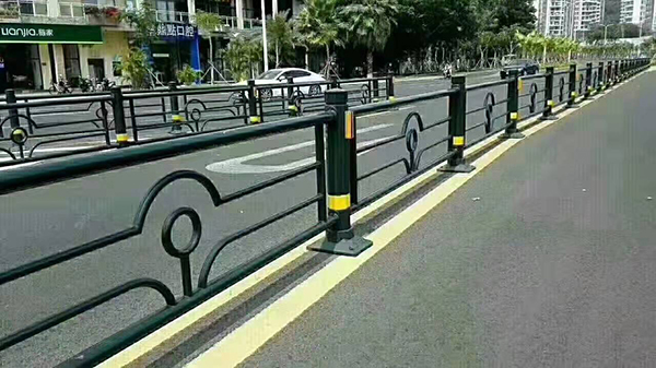 道路護(hù)欄