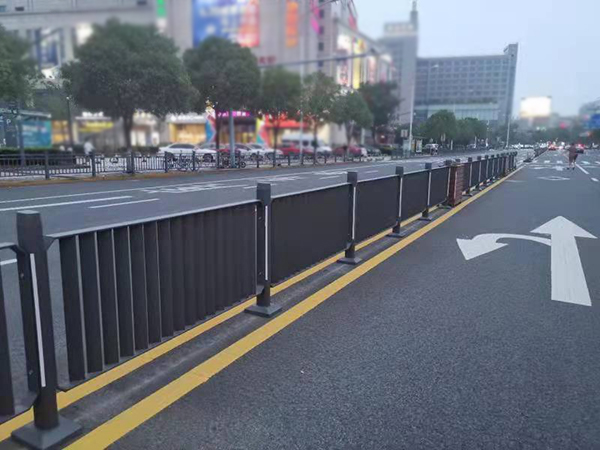 道路護欄