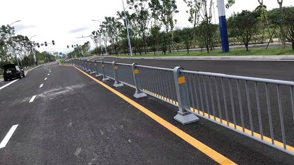 道路護(hù)欄