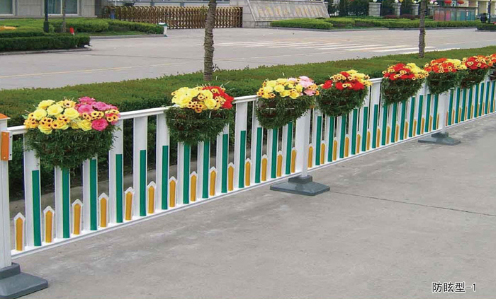 防眩型道路交通護(hù)欄