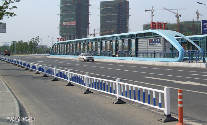 常規(guī)型道路交通護(hù)欄