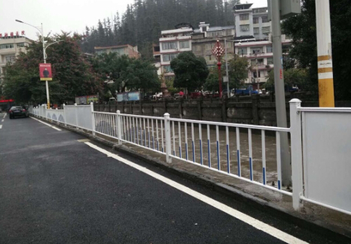 貴陽(yáng)市政道路護(hù)欄