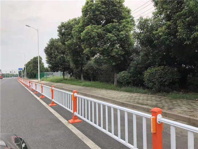 道路護(hù)欄